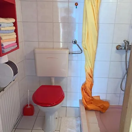 Bivanje na kmetiji Turizem Grabrijan, Jasmina Grabrijan S.p. *