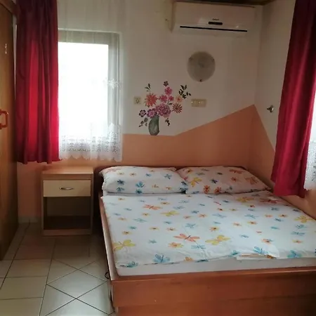 Turizem Grabrijan, Jasmina Grabrijan S.p. Bivanje na kmetiji