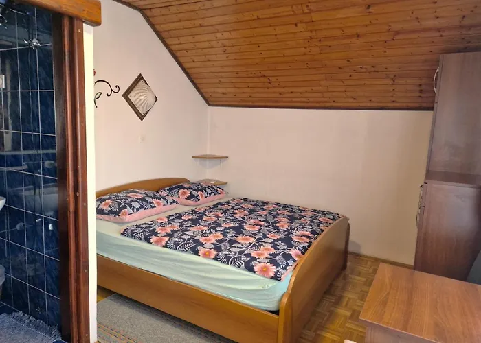 Turizem Grabrijan, Jasmina Grabrijan S.p. مزرعة للإقامة